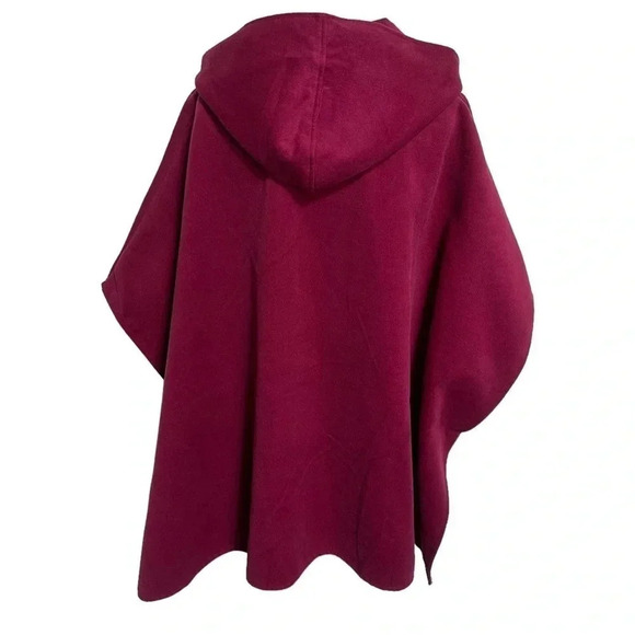 Heavy Weight L‎ red polyester/viscose blend zip front poncho with pockets - Picture 4 of 6